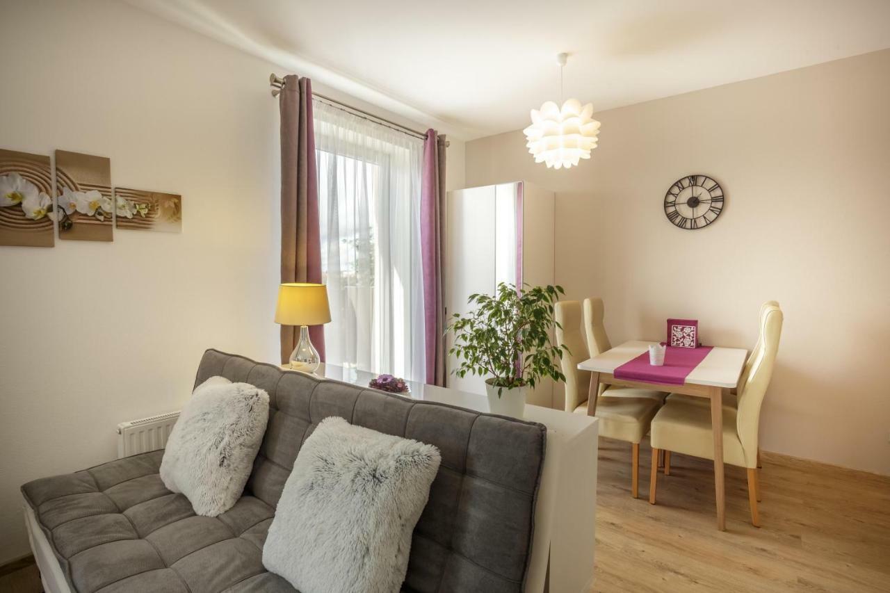Luxurious, Lovely And Romantic Apartment In Tabor Luaran gambar