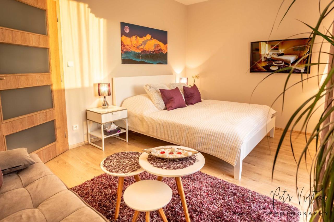 Luxurious, Lovely And Romantic Apartment In Tabor Luaran gambar