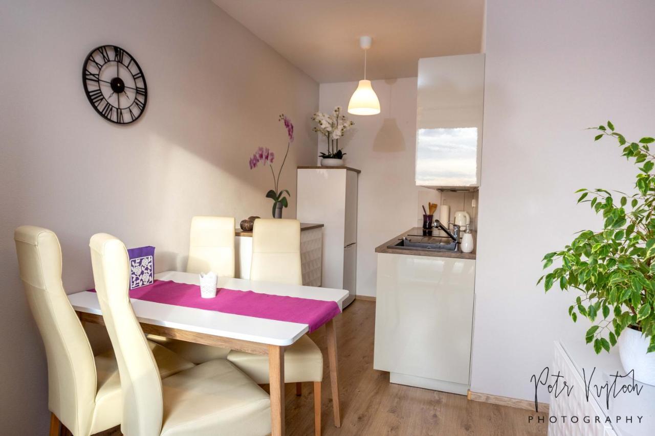 Luxurious, Lovely And Romantic Apartment In Tabor Luaran gambar